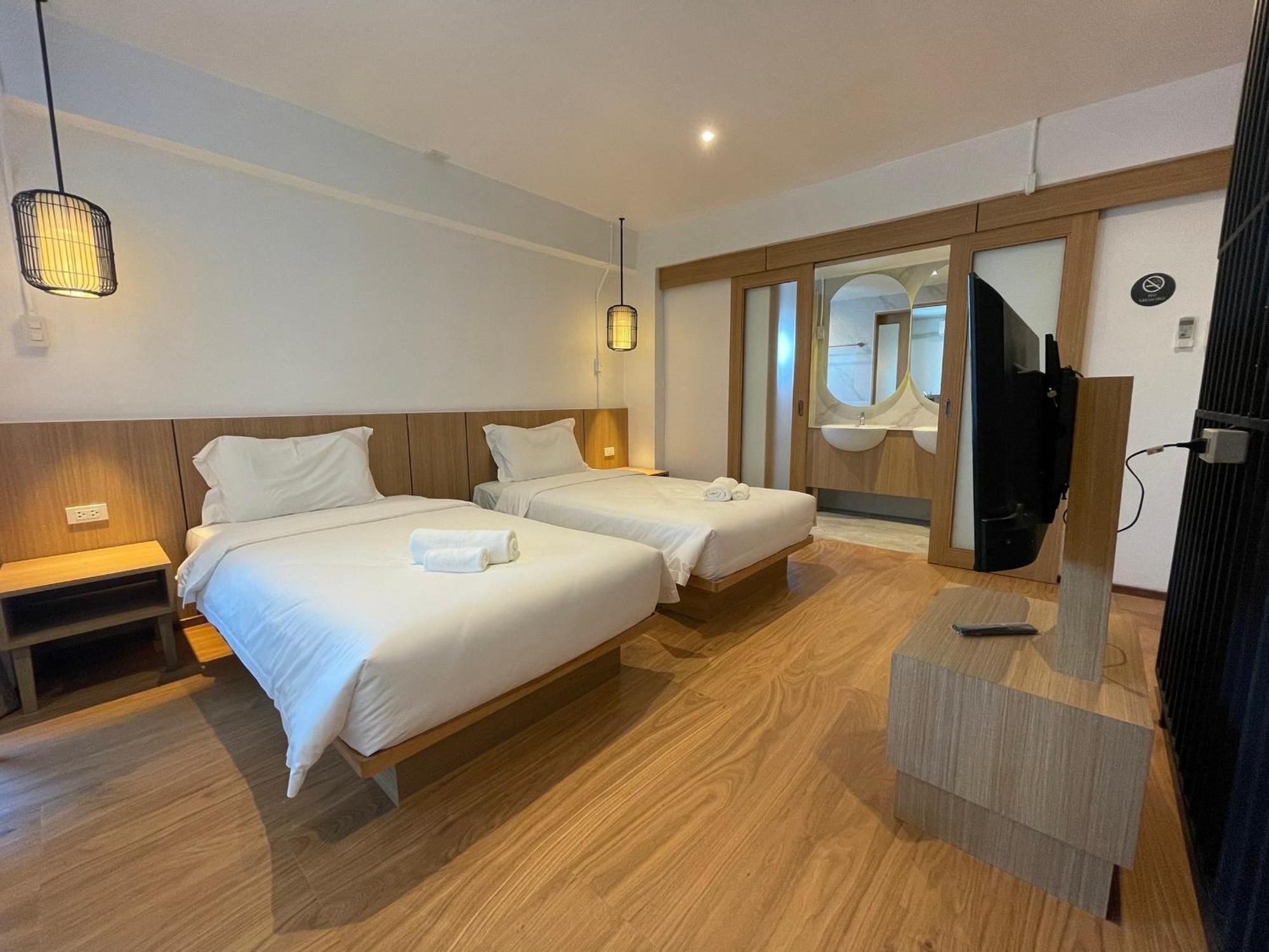 The Corner มุมม่วน คาเฟ่ แอนด์ โฮสเทล Mummuan Hostel Τσιάνγκ Μάι Εξωτερικό φωτογραφία